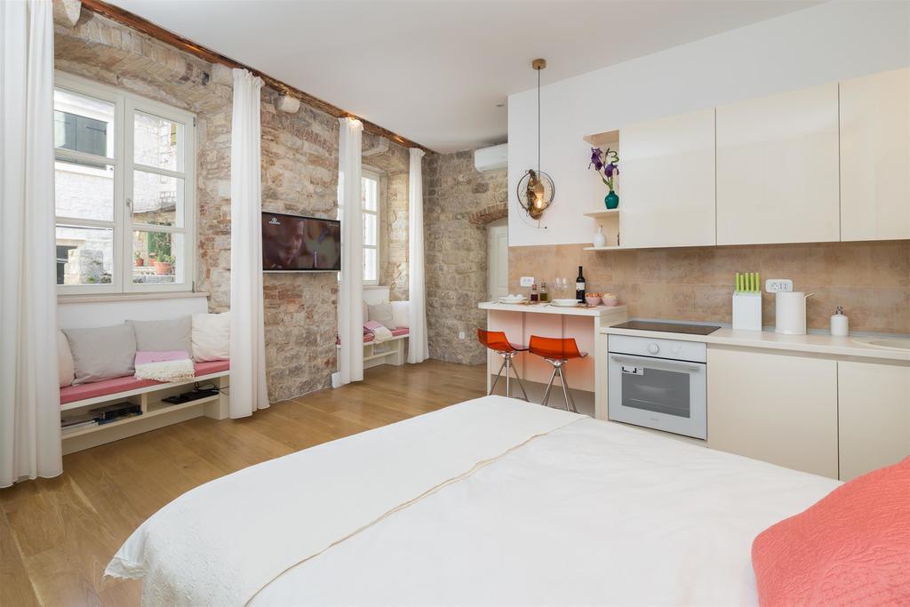 That Place Studio Apartment Trogir Ngoại thất bức ảnh